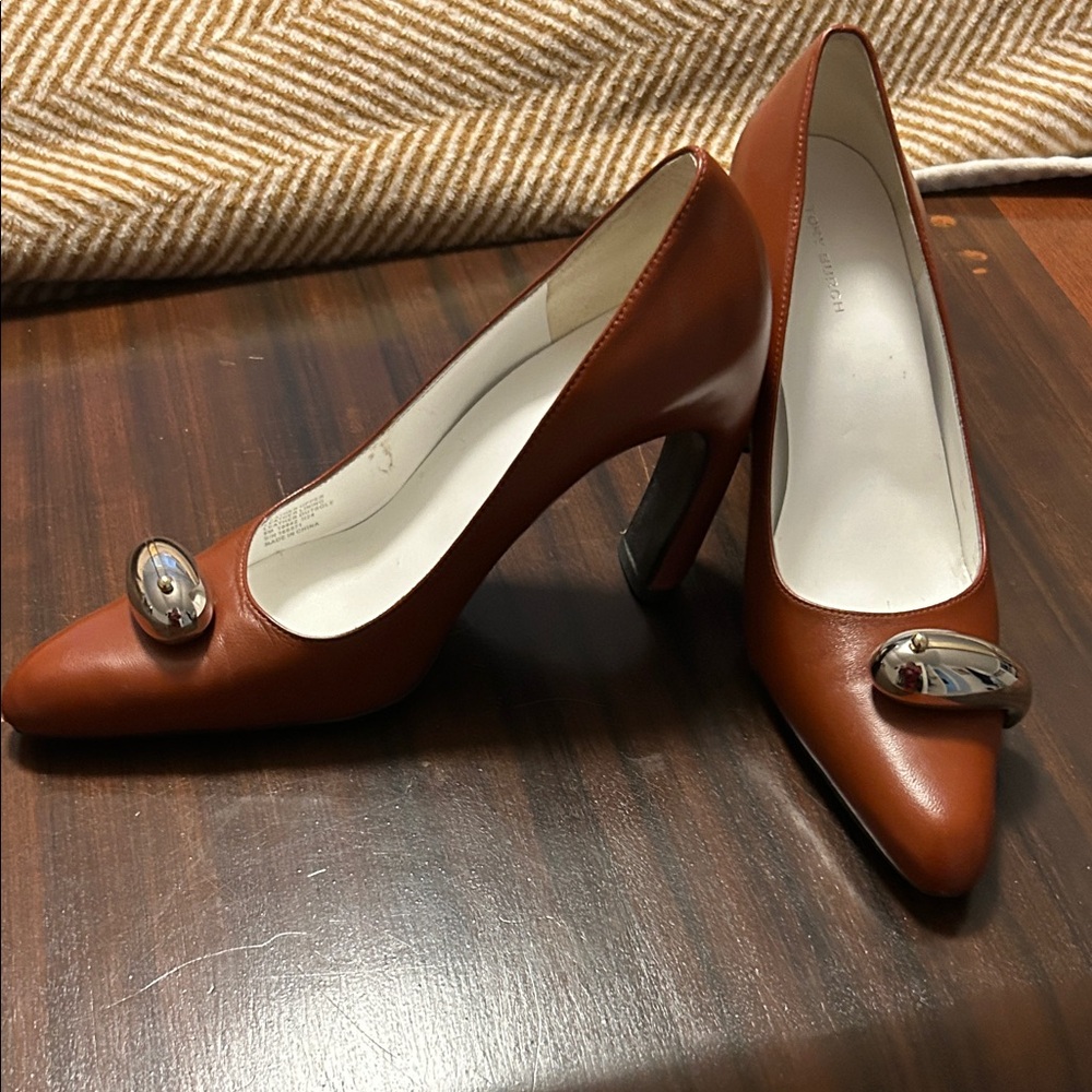 Tory Burch pierced heels size 8 red-brown leather